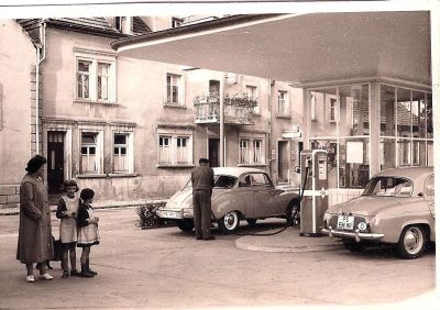 Tankstelle_alt_001_400