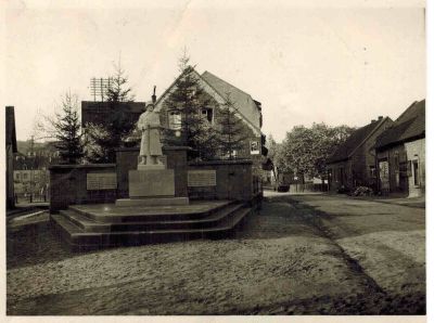 Denkmal Froeschen 5-Preuss-400